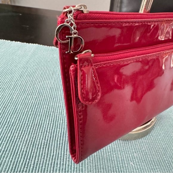 Dior Beauty Red Patent Leather Cosmetic Pouch - Picture 3 of 8